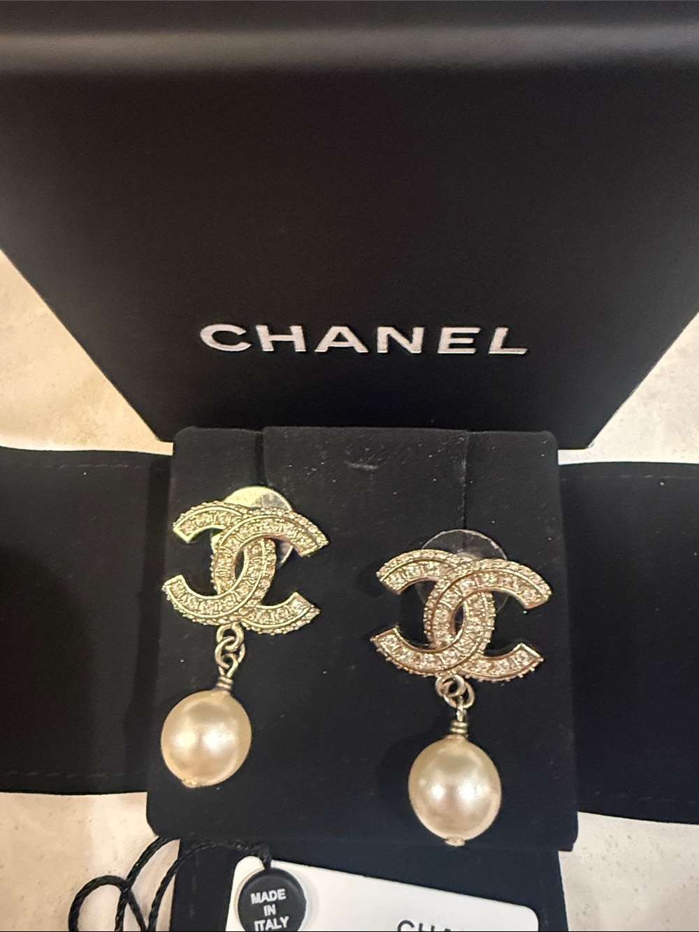 Chanel REV Gold Resin Crystal
Pearl  CC Stud Drop Earrings Authentic Full set